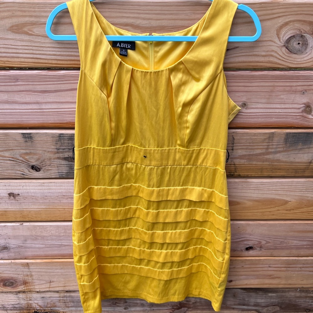 A. Byer Woman’s Yellow Dress Size 11